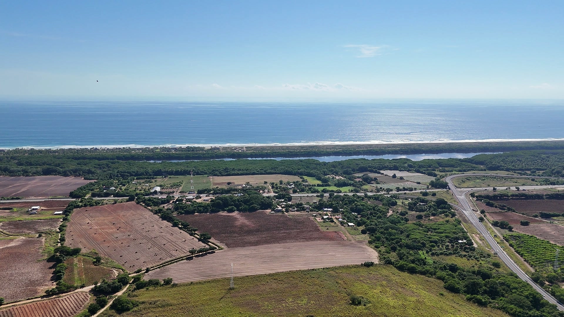 El mar y la laguna desde Bella Vista